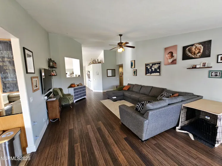 2320 Mammatus, Spanish Springs, Nevada 89441, 5 Bedrooms Bedrooms, ,3 BathroomsBathrooms,Residential,Residential,Mammatus,250058748