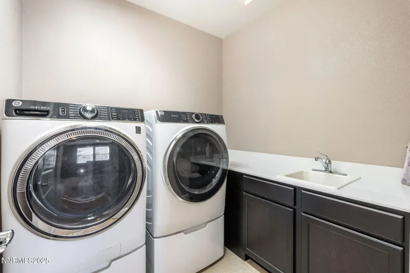 3090 Show Jumper, Reno, Nevada 89521, 4 Bedrooms Bedrooms, ,4 BathroomsBathrooms,Residential,Residential,Show Jumper,250058751