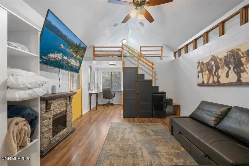 900 Washington, Carson City, Nevada 89703, 3 Bedrooms Bedrooms, ,3 BathroomsBathrooms,Residential,Residential,Washington,250058753