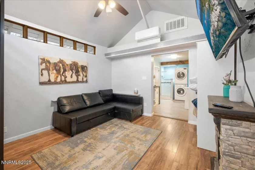 900 Washington, Carson City, Nevada 89703, 3 Bedrooms Bedrooms, ,3 BathroomsBathrooms,Residential,Residential,Washington,250058753