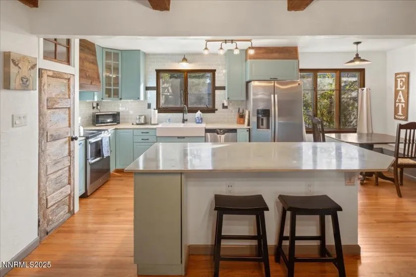 900 Washington, Carson City, Nevada 89703, 3 Bedrooms Bedrooms, ,3 BathroomsBathrooms,Residential,Residential,Washington,250058753