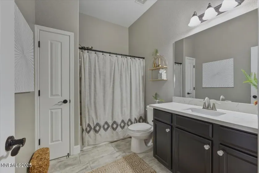 9915 Buckle, Sparks, Nevada 89441, 5 Bedrooms Bedrooms, ,4 BathroomsBathrooms,Residential,Residential,Buckle,250058757