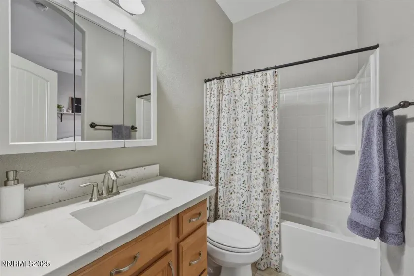 Guest Quarters Bathroom