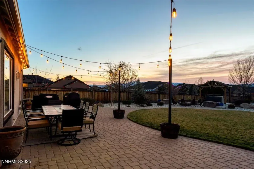 9915 Buckle, Sparks, Nevada 89441, 5 Bedrooms Bedrooms, ,4 BathroomsBathrooms,Residential,Residential,Buckle,250058757