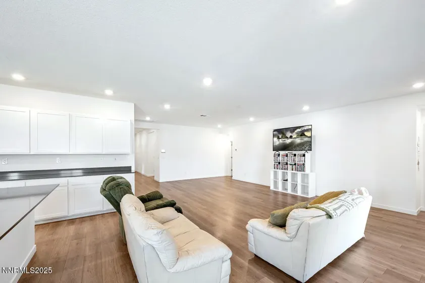 720 Butte Creek, Dayton, Nevada 89403, 4 Bedrooms Bedrooms, ,3 BathroomsBathrooms,Residential,Residential,Butte Creek,250057515