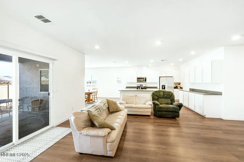 720 Butte Creek, Dayton, Nevada 89403, 4 Bedrooms Bedrooms, ,3 BathroomsBathrooms,Residential,Residential,Butte Creek,250057515