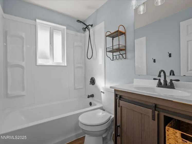 3050 Eastlake, Washoe Valley, Nevada 89704, 3 Bedrooms Bedrooms, ,2 BathroomsBathrooms,Residential,Residential,Eastlake,250057878