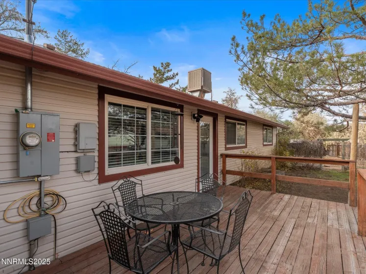 3050 Eastlake, Washoe Valley, Nevada 89704, 3 Bedrooms Bedrooms, ,2 BathroomsBathrooms,Residential,Residential,Eastlake,250057878