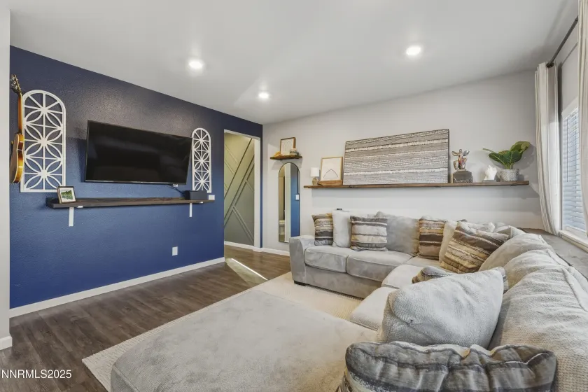 1326 Stock Horse, Sparks, Nevada 89436, 3 Bedrooms Bedrooms, ,3 BathroomsBathrooms,Residential,Residential,Stock Horse,250058758