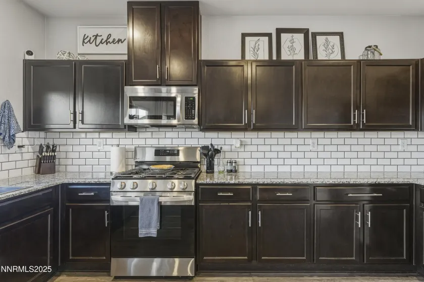 1326 Stock Horse, Sparks, Nevada 89436, 3 Bedrooms Bedrooms, ,3 BathroomsBathrooms,Residential,Residential,Stock Horse,250058758