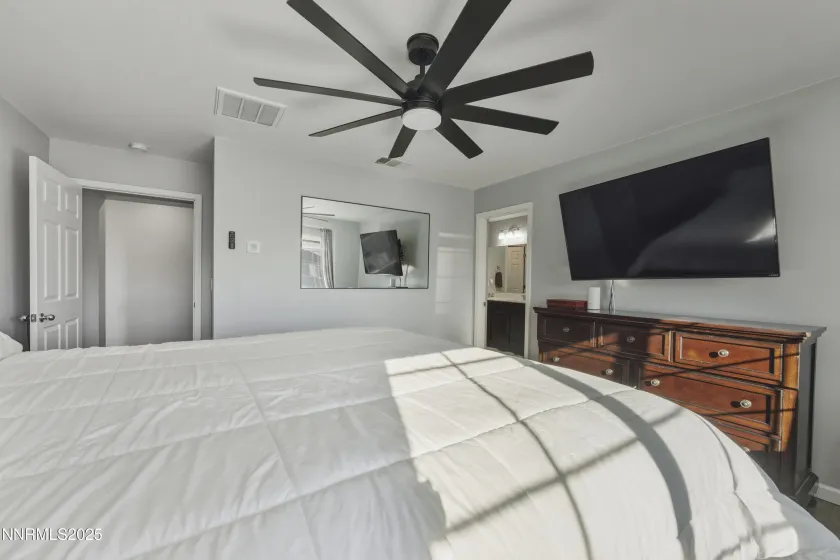 1326 Stock Horse, Sparks, Nevada 89436, 3 Bedrooms Bedrooms, ,3 BathroomsBathrooms,Residential,Residential,Stock Horse,250058758