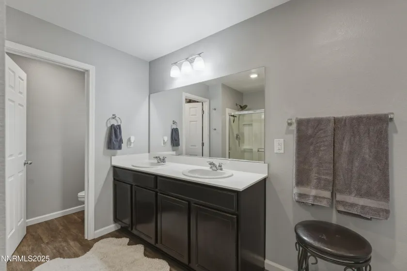 1326 Stock Horse, Sparks, Nevada 89436, 3 Bedrooms Bedrooms, ,3 BathroomsBathrooms,Residential,Residential,Stock Horse,250058758