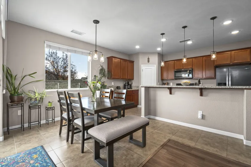 943 High Apple, Sparks, Nevada 89436, 3 Bedrooms Bedrooms, ,2 BathroomsBathrooms,Residential,Residential,High Apple,250058759