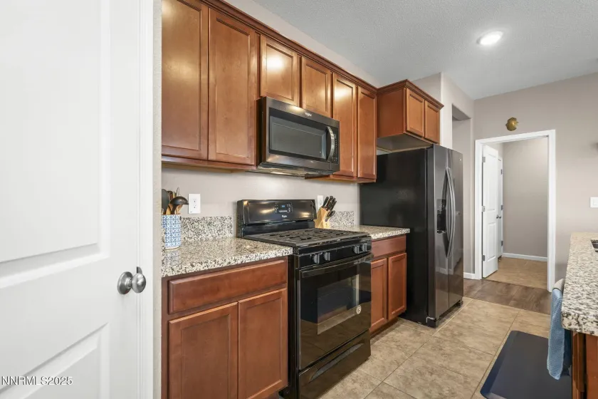 943 High Apple, Sparks, Nevada 89436, 3 Bedrooms Bedrooms, ,2 BathroomsBathrooms,Residential,Residential,High Apple,250058759