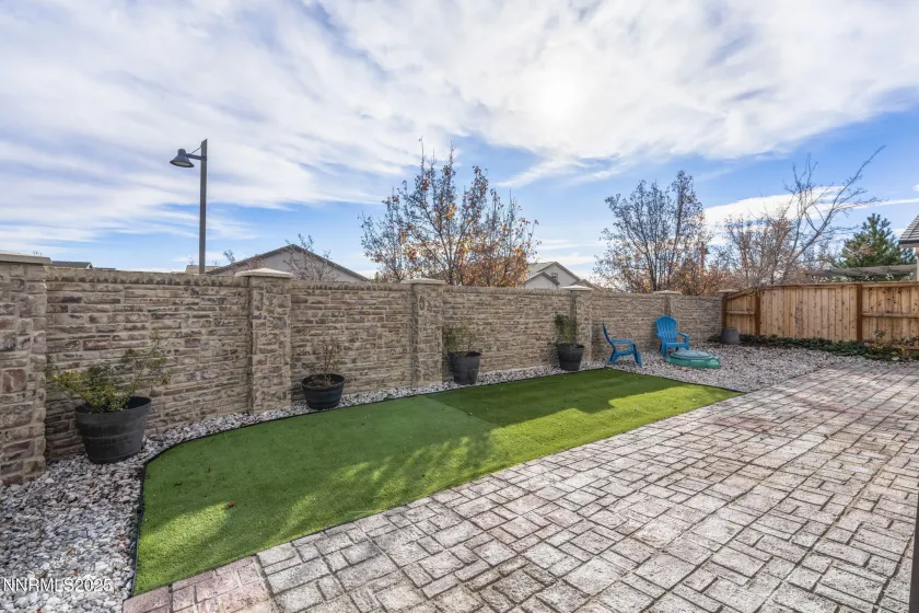 943 High Apple, Sparks, Nevada 89436, 3 Bedrooms Bedrooms, ,2 BathroomsBathrooms,Residential,Residential,High Apple,250058759