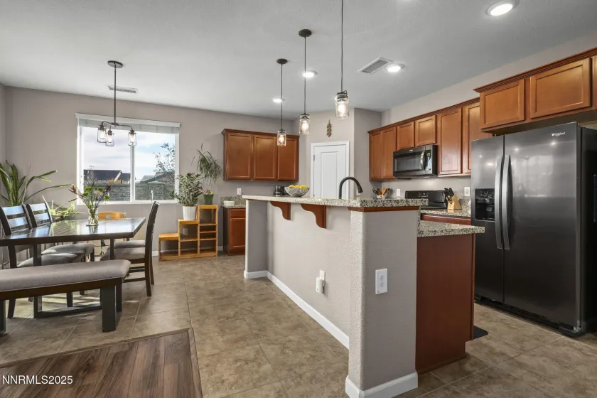 943 High Apple, Sparks, Nevada 89436, 3 Bedrooms Bedrooms, ,2 BathroomsBathrooms,Residential,Residential,High Apple,250058759