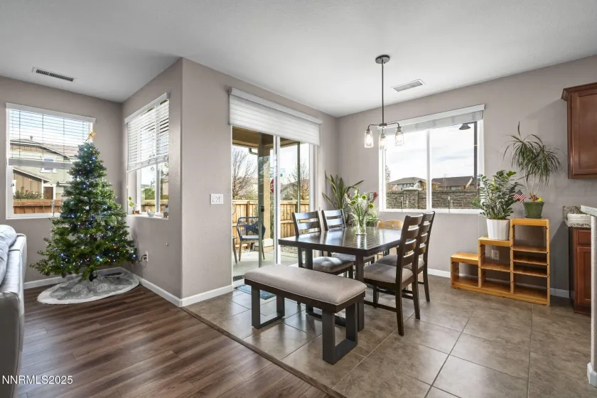 943 High Apple, Sparks, Nevada 89436, 3 Bedrooms Bedrooms, ,2 BathroomsBathrooms,Residential,Residential,High Apple,250058759