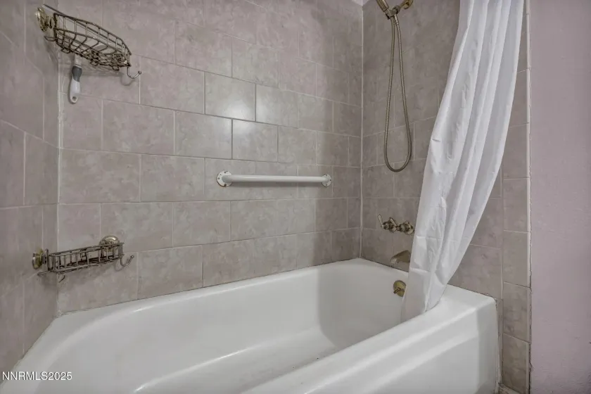 650 Mc Lean, Fallon, Nevada 89406, 3 Bedrooms Bedrooms, ,1 BathroomBathrooms,Residential,Residential,Mc Lean,250058760