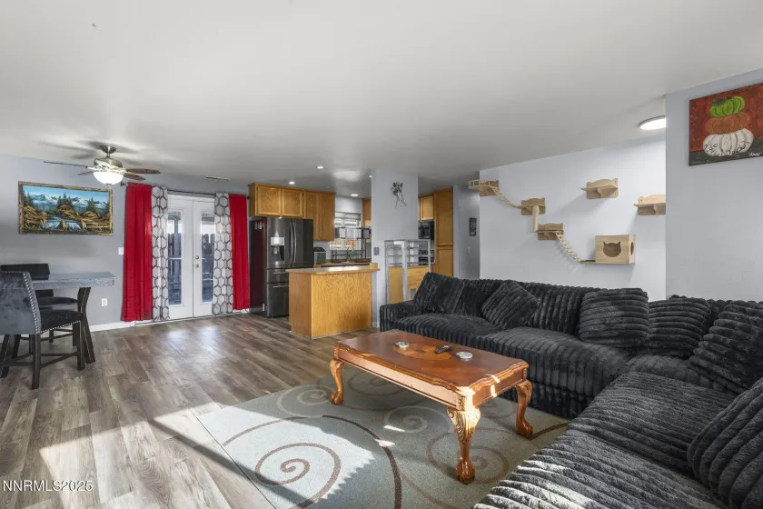 112 Eaglewood, Fernley, Nevada 89408, 3 Bedrooms Bedrooms, ,2 BathroomsBathrooms,Residential,Residential,Eaglewood,250058762