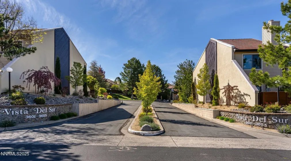 3601 Skyline, Reno, Nevada 89509, 2 Bedrooms Bedrooms, ,3 BathroomsBathrooms,Residential,Residential,Skyline,250058763