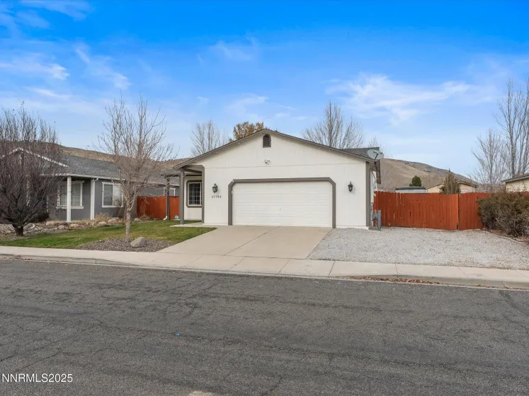 17795 Georgetown, Reno, Nevada 89508, 3 Bedrooms Bedrooms, ,2 BathroomsBathrooms,Residential,Residential,Georgetown,250058765