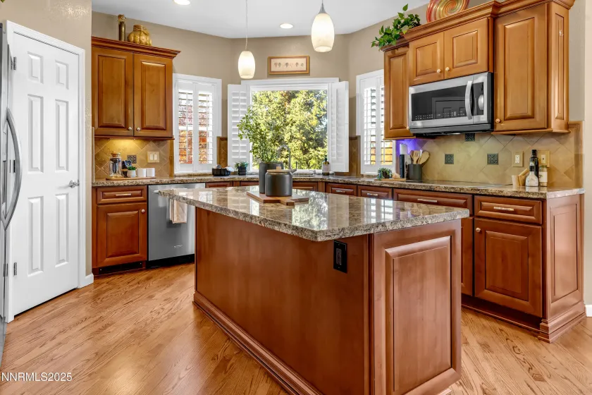 1851 Three Mile, Reno, Nevada 89509, 5 Bedrooms Bedrooms, ,4 BathroomsBathrooms,Residential,Residential,Three Mile,250057381