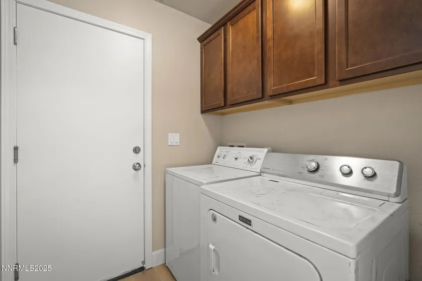 18261 Grizzly Bear, Reno, Nevada 89508, 3 Bedrooms Bedrooms, ,2 BathroomsBathrooms,Residential,Residential,Grizzly Bear,250058771