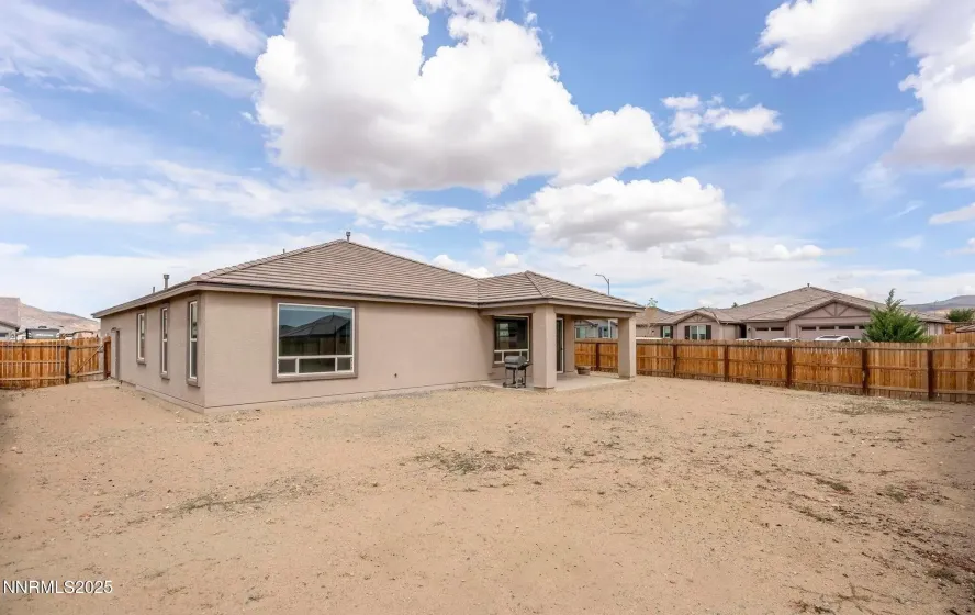 500 Coulee Mdw, Spanish Springs, Nevada 89441, 3 Bedrooms Bedrooms, ,2 BathroomsBathrooms,Residential,Residential,Coulee Mdw,250058770