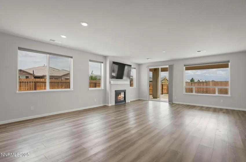 500 Coulee Mdw, Spanish Springs, Nevada 89441, 3 Bedrooms Bedrooms, ,2 BathroomsBathrooms,Residential,Residential,Coulee Mdw,250058770