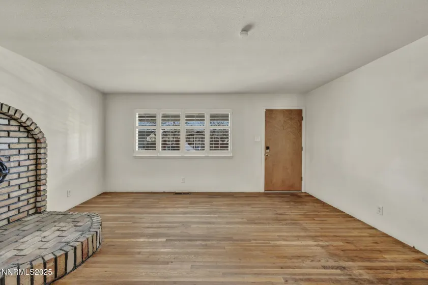 2404 Glenn, Carson City, Nevada 89703, 3 Bedrooms Bedrooms, ,2 BathroomsBathrooms,Residential,Residential,Glenn,250058774