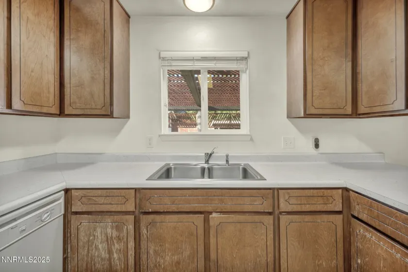 2404 Glenn, Carson City, Nevada 89703, 3 Bedrooms Bedrooms, ,2 BathroomsBathrooms,Residential,Residential,Glenn,250058774