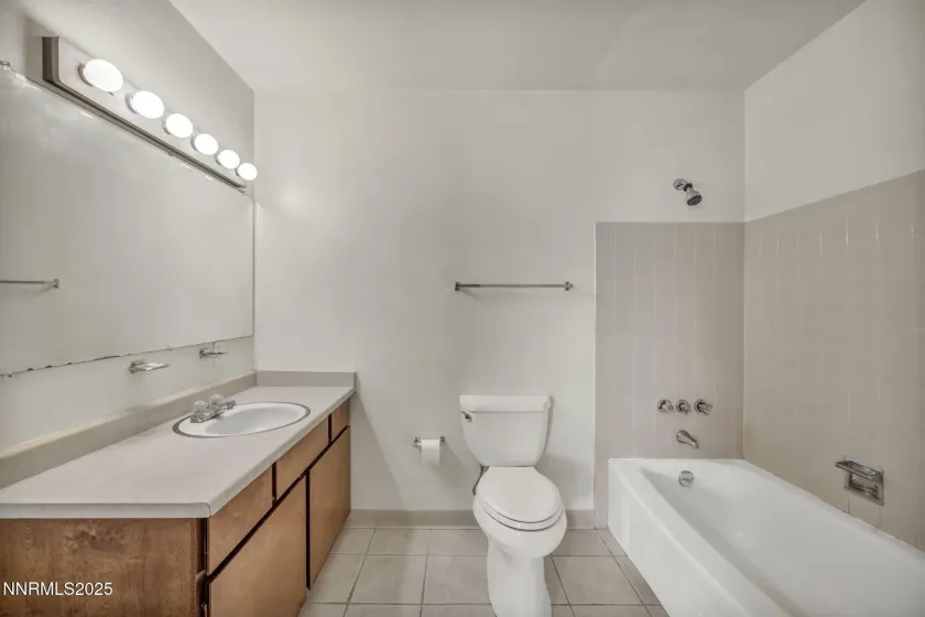 2404 Glenn, Carson City, Nevada 89703, 3 Bedrooms Bedrooms, ,2 BathroomsBathrooms,Residential,Residential,Glenn,250058774