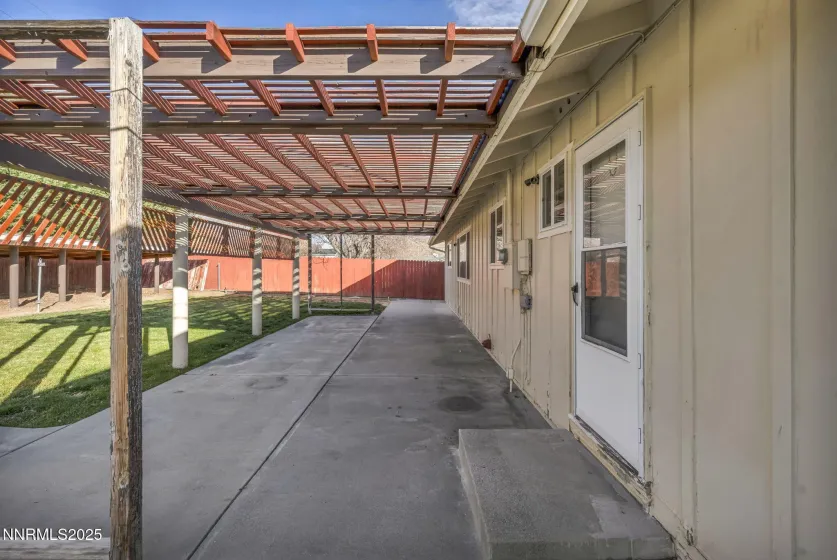 2404 Glenn, Carson City, Nevada 89703, 3 Bedrooms Bedrooms, ,2 BathroomsBathrooms,Residential,Residential,Glenn,250058774