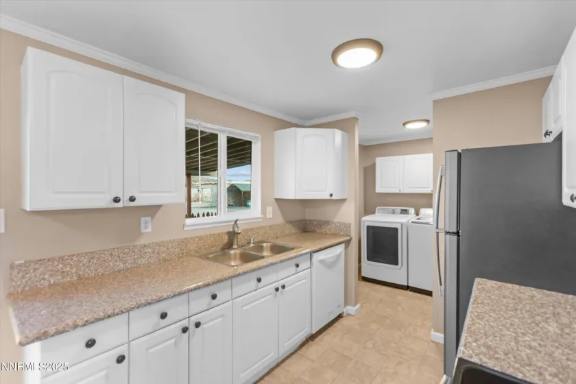 11567 Tupelo, Reno, Nevada 89506, 4 Bedrooms Bedrooms, ,2 BathroomsBathrooms,Residential,Residential,Tupelo,250058775