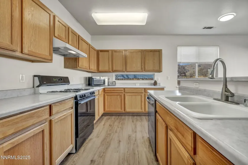 298 Monte Cristo, Dayton, Nevada 89403, 3 Bedrooms Bedrooms, ,2 BathroomsBathrooms,Residential,Residential,Monte Cristo,250058778