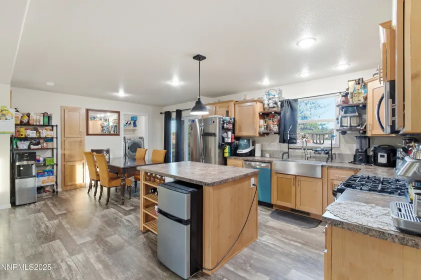 306 Gerdes, Sun Valley, Nevada 89433, 3 Bedrooms Bedrooms, ,2 BathroomsBathrooms,Residential,Residential,Gerdes,250058779