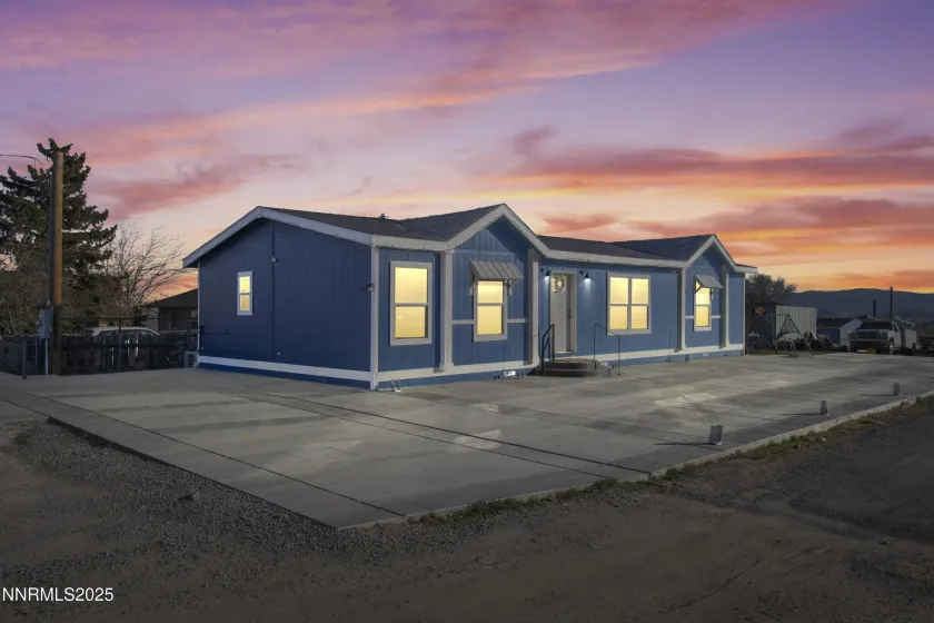 306 Gerdes, Sun Valley, Nevada 89433, 3 Bedrooms Bedrooms, ,2 BathroomsBathrooms,Residential,Residential,Gerdes,250058779