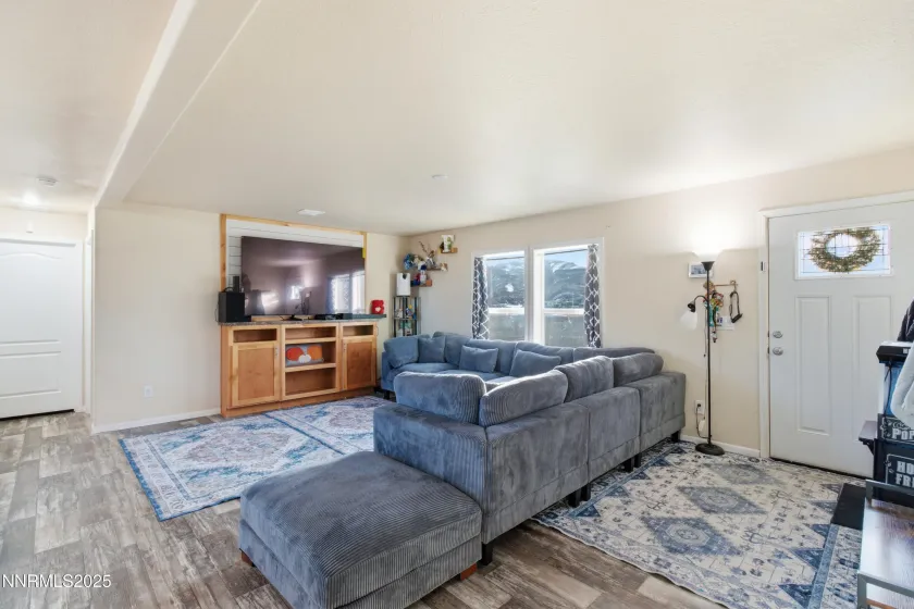 306 Gerdes, Sun Valley, Nevada 89433, 3 Bedrooms Bedrooms, ,2 BathroomsBathrooms,Residential,Residential,Gerdes,250058779