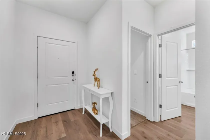 7523 Grassy Plains, Reno, Nevada 89506, 3 Bedrooms Bedrooms, ,2 BathroomsBathrooms,Residential,Residential,Grassy Plains,250058784