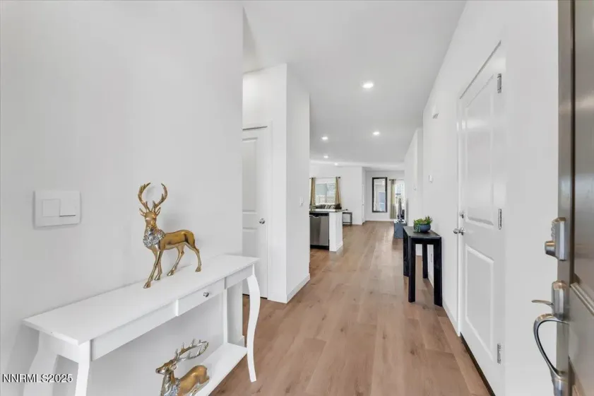 7523 Grassy Plains, Reno, Nevada 89506, 3 Bedrooms Bedrooms, ,2 BathroomsBathrooms,Residential,Residential,Grassy Plains,250058784