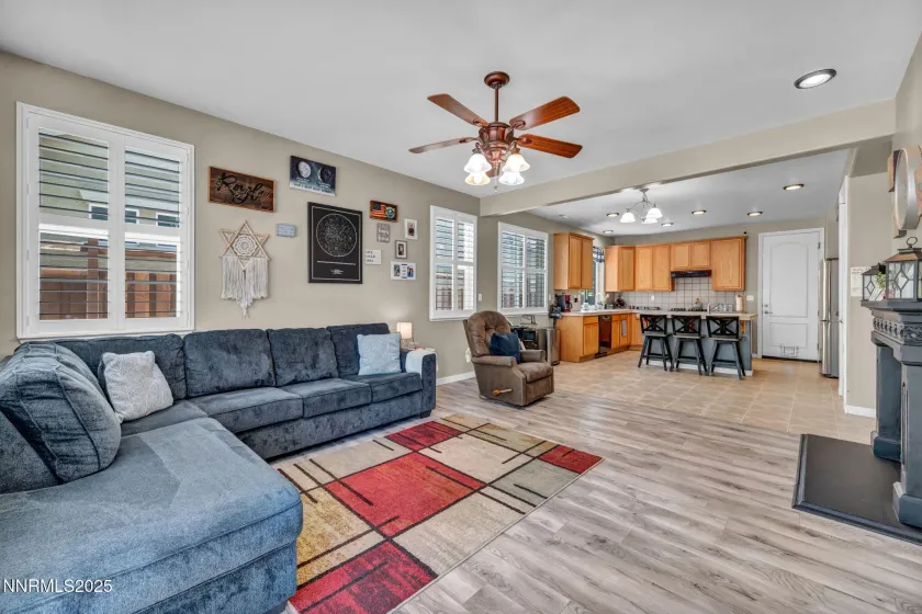 4160 Mystery, Sparks, Nevada 89436, 4 Bedrooms Bedrooms, ,3 BathroomsBathrooms,Residential,Residential,Mystery,250058783