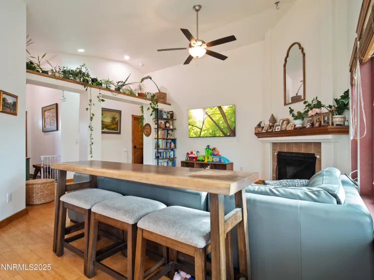 1263 Bronco, Minden, Nevada 89423, 3 Bedrooms Bedrooms, ,2 BathroomsBathrooms,Residential,Residential,Bronco,250058782