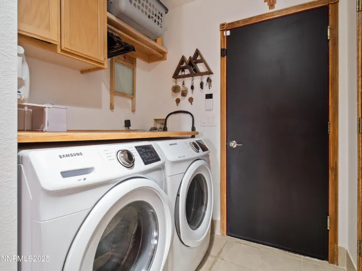 1263 Bronco, Minden, Nevada 89423, 3 Bedrooms Bedrooms, ,2 BathroomsBathrooms,Residential,Residential,Bronco,250058782