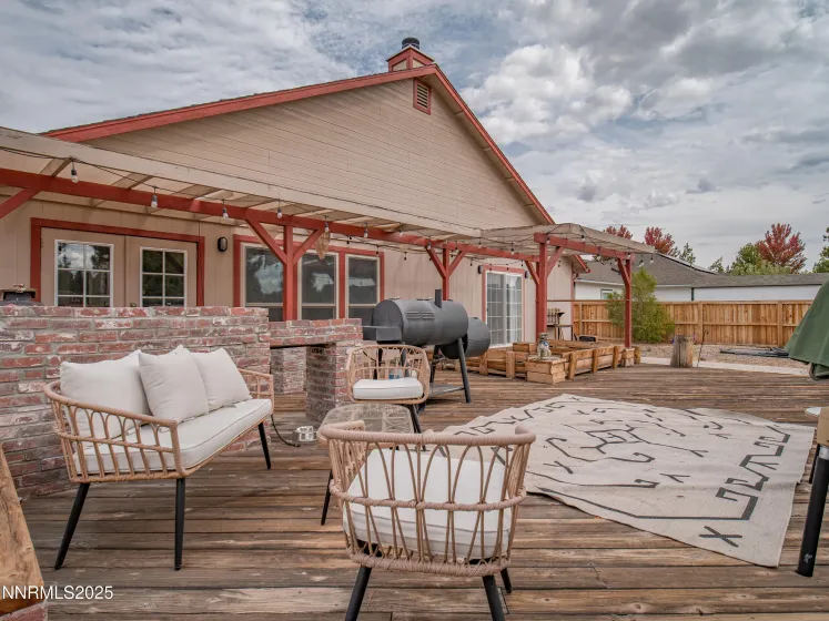 1263 Bronco, Minden, Nevada 89423, 3 Bedrooms Bedrooms, ,2 BathroomsBathrooms,Residential,Residential,Bronco,250058782