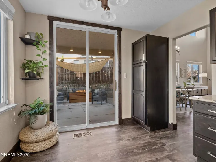 7227 Heatherwood, Reno, Nevada 89523, 3 Bedrooms Bedrooms, ,3 BathroomsBathrooms,Residential,Residential,Heatherwood,250058788