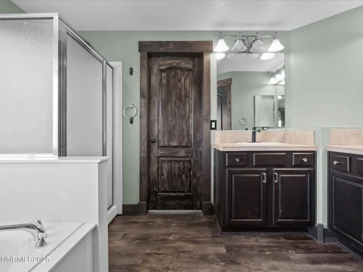 7227 Heatherwood, Reno, Nevada 89523, 3 Bedrooms Bedrooms, ,3 BathroomsBathrooms,Residential,Residential,Heatherwood,250058788