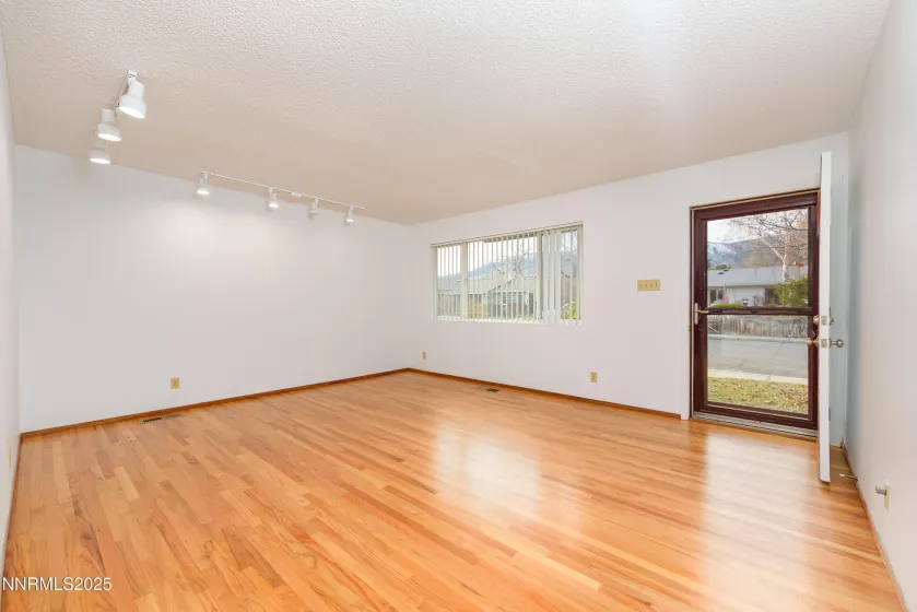 2509 Richard, Carson City, Nevada 89703, 3 Bedrooms Bedrooms, ,1 BathroomBathrooms,Residential,Residential,Richard,250058791