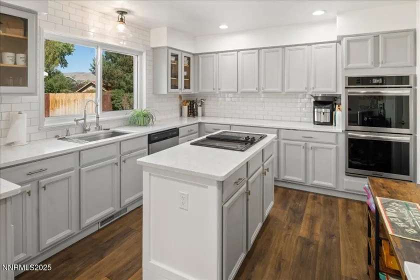 2150 Court Side, Carson City, Nevada 89703, 4 Bedrooms Bedrooms, ,3 BathroomsBathrooms,Residential,Residential,Court Side,250058776