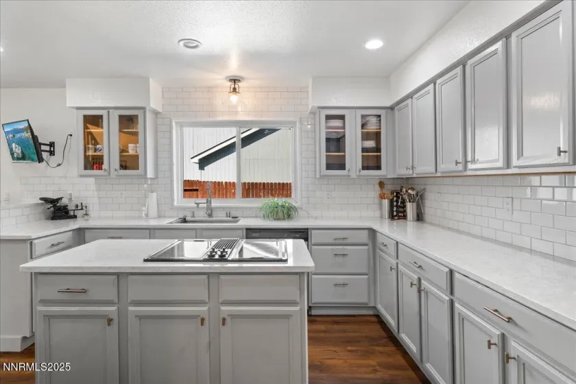 2150 Court Side, Carson City, Nevada 89703, 4 Bedrooms Bedrooms, ,3 BathroomsBathrooms,Residential,Residential,Court Side,250058776