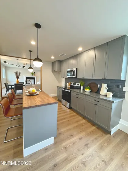 1935 Marlette, Reno, Nevada 89503, 3 Bedrooms Bedrooms, ,2 BathroomsBathrooms,Residential,Residential,Marlette,250055446